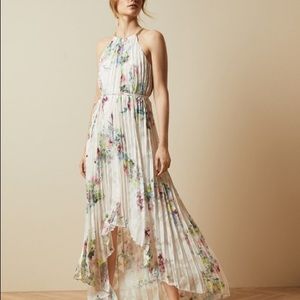 Ted Baker Threlin Floral Print Pleated dre…